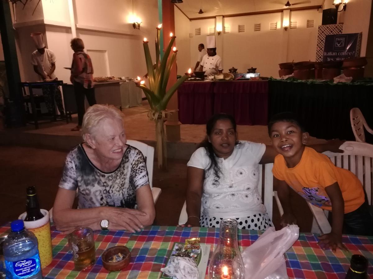 Mahi Villa Bentota Exteriör bild