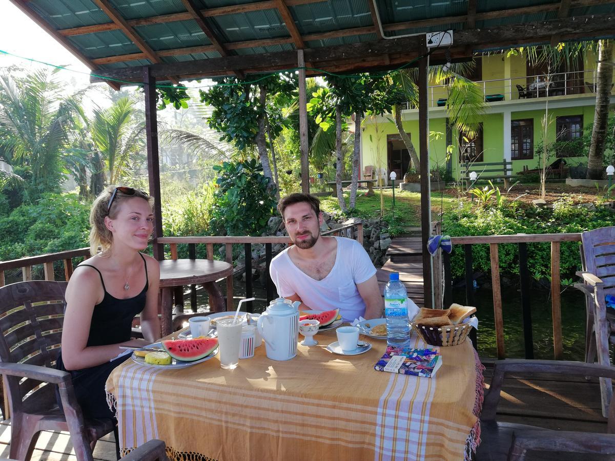 Mahi Villa Bentota Exteriör bild