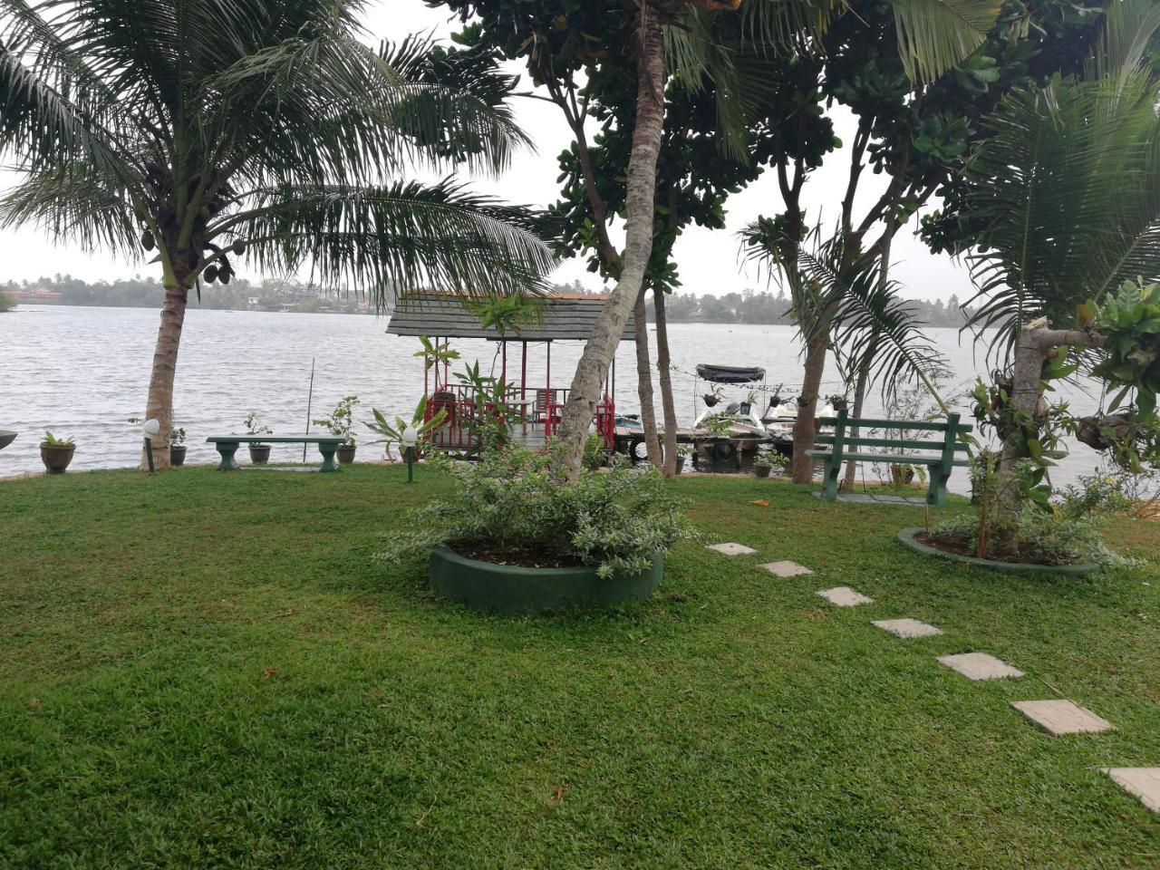 Mahi Villa Bentota Exteriör bild