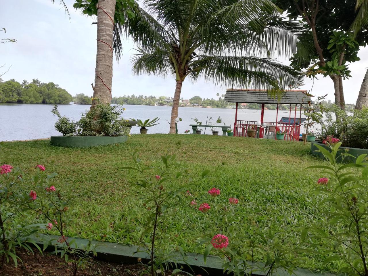 Mahi Villa Bentota Exteriör bild